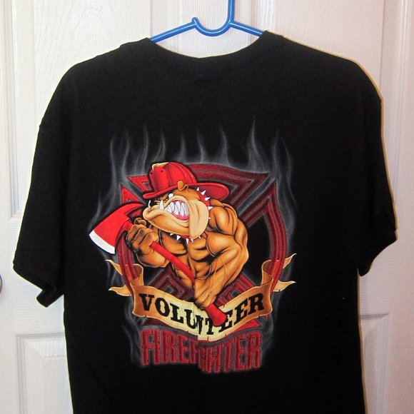 New Adult Large Firefighter Volunteer Dog T-shirt - Picture 3 of 3